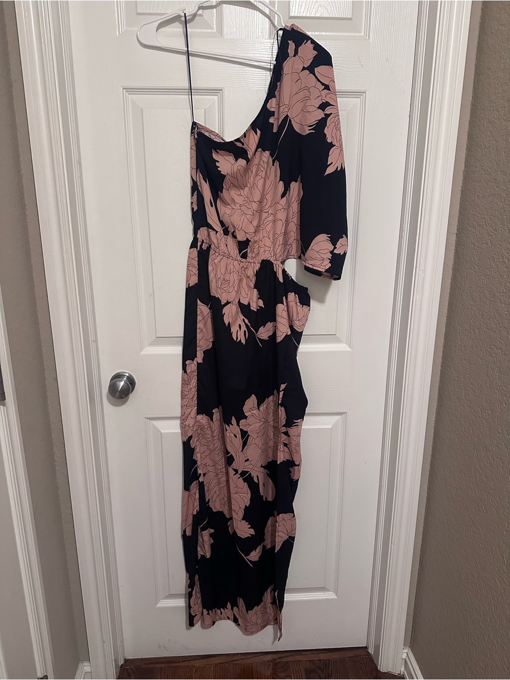 Baltic Born Halston Floral One Shoulder Maxi Dress – Size M